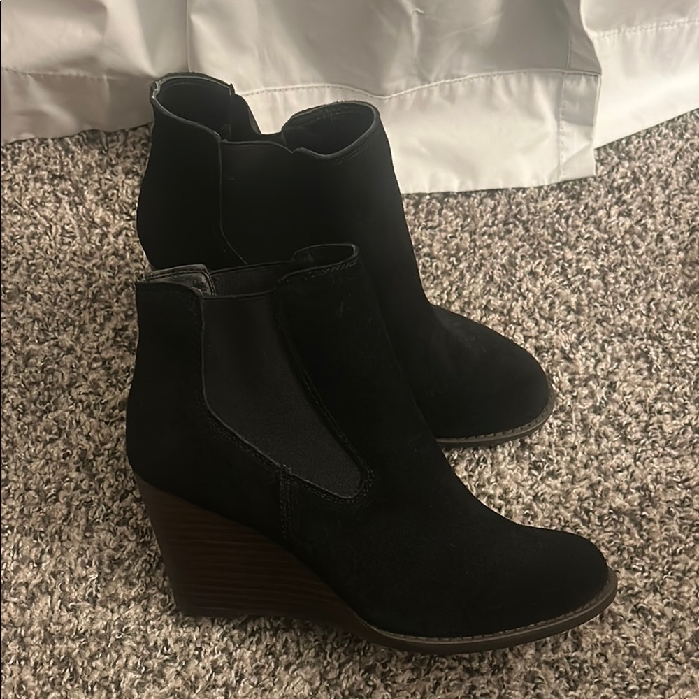 Lucky Brand Yamka Suede Bootie-NWOT